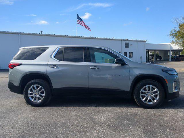 2023 chevrolet traverse ls