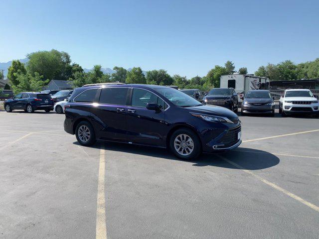 2023 toyota sienna xle 8 passenger