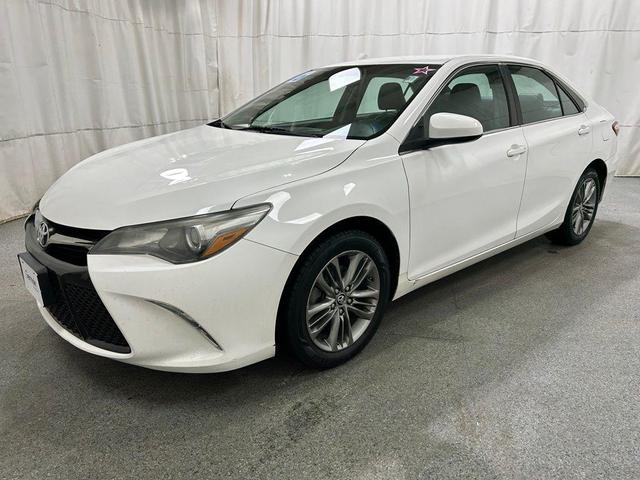 2016 toyota camry se