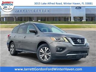 2017 Nissan Pathfinder s