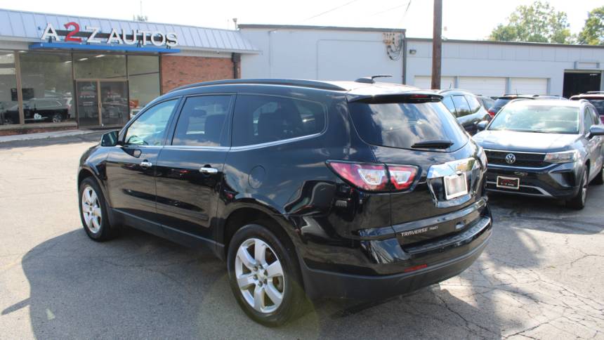 2017 chevrolet traverse lt