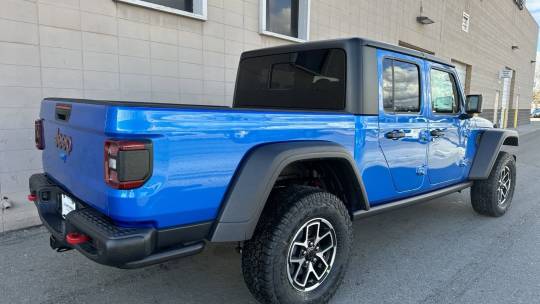 2024 Jeep Gladiator