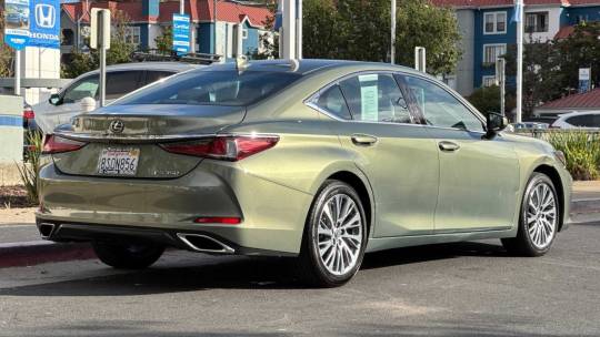 2020 Lexus ES