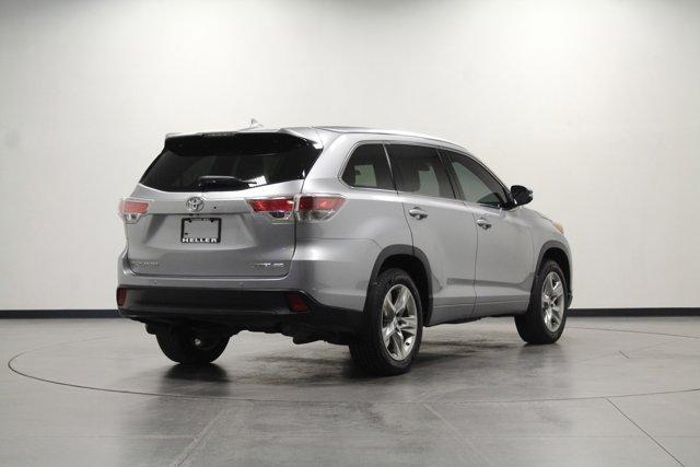 2015 toyota highlander limited