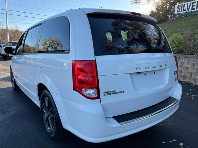 2017 dodge grand caravan gt