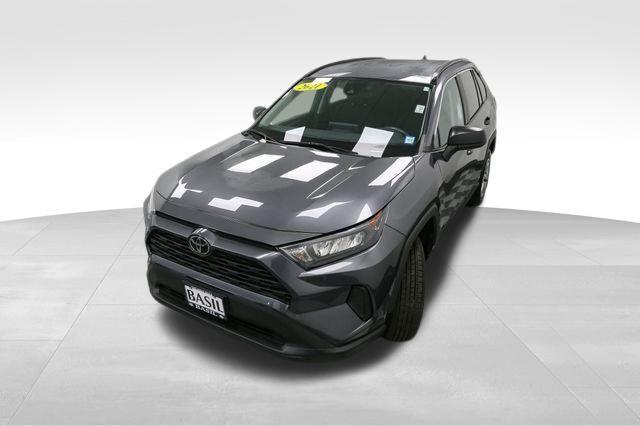 2021 toyota rav4 le