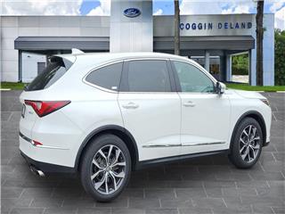 2022 Acura MDX w/tech