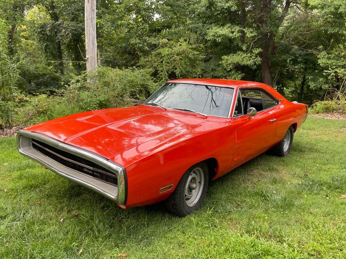 1970 dodge charger for sale 440 stroker engine, edelbrock rpm heads and intake