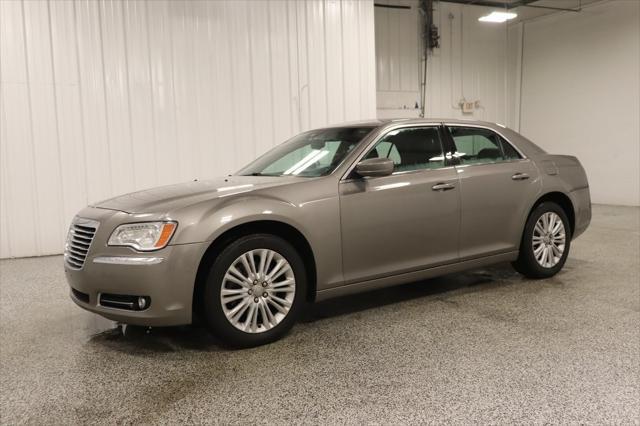 2014 chrysler 300 s