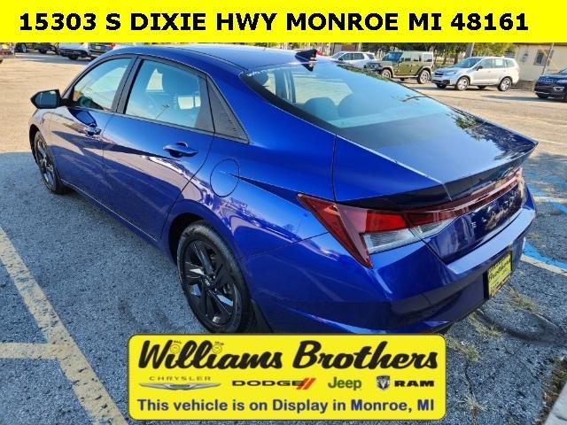 2022 hyundai elantra sel