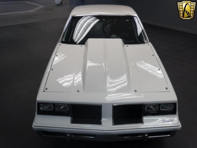 1982 oldsmobile cutlass supreme 0 white coupe 638 cid v8 2 speed automatic