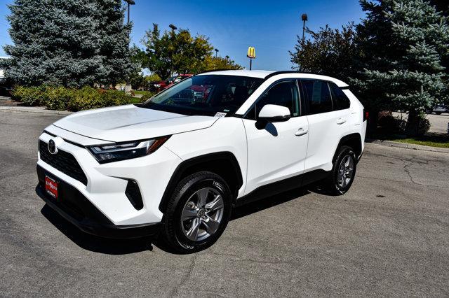 2022 toyota rav4 xle