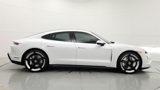 2021 porsche taycan base