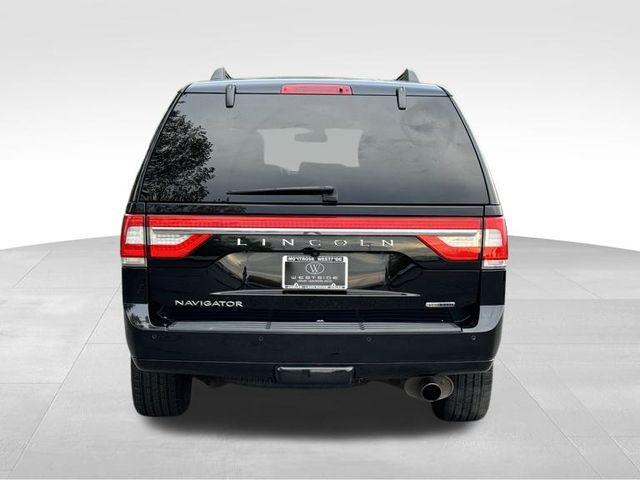 2016 lincoln navigator select