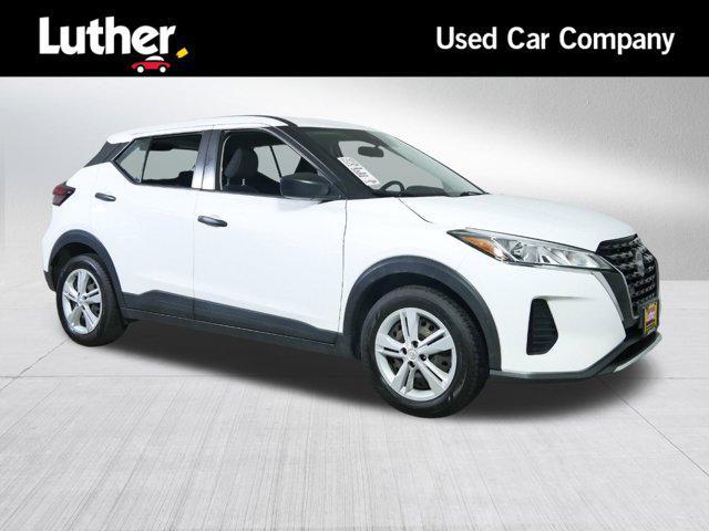 2022 nissan kicks s
