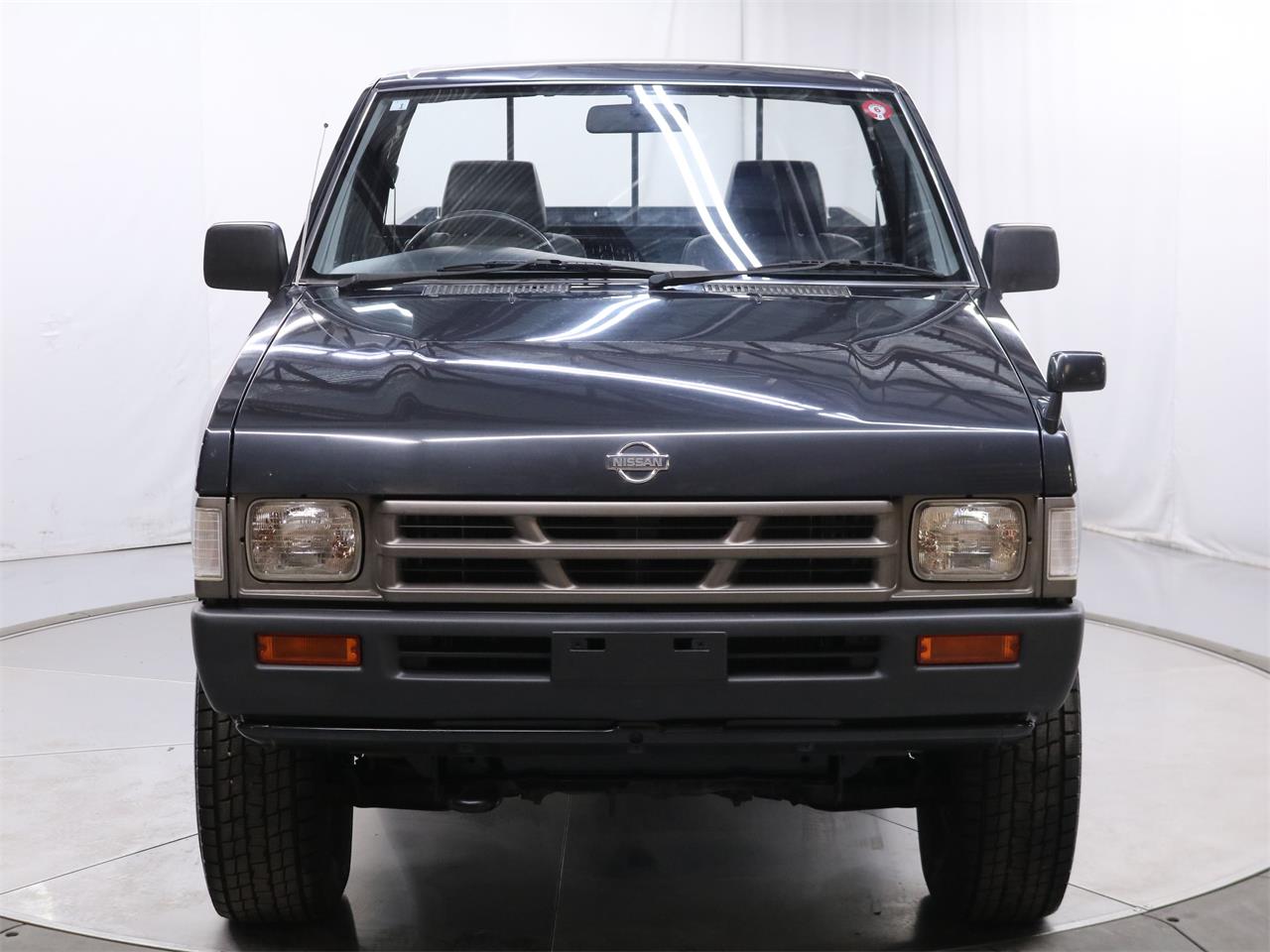 1995 nissan automobile