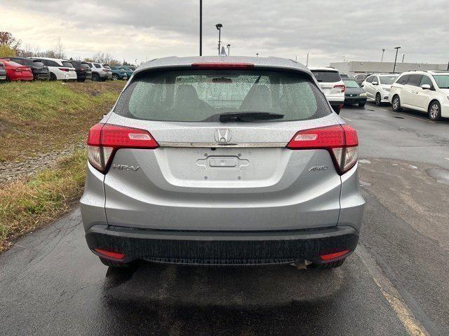 2022 honda hr-v lx