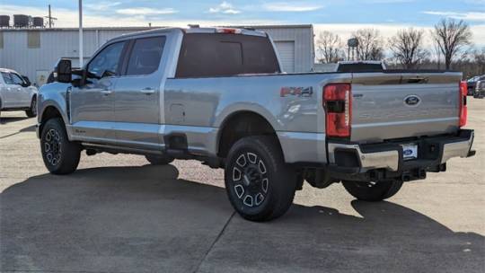 2023 ford f-350 super duty lariat