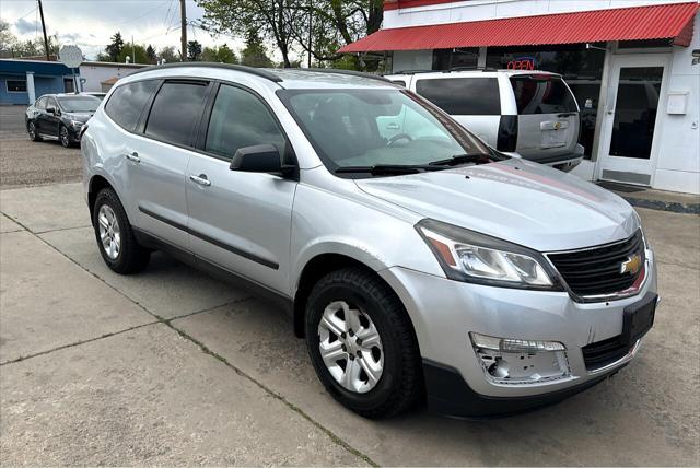 2017 chevrolet traverse ls