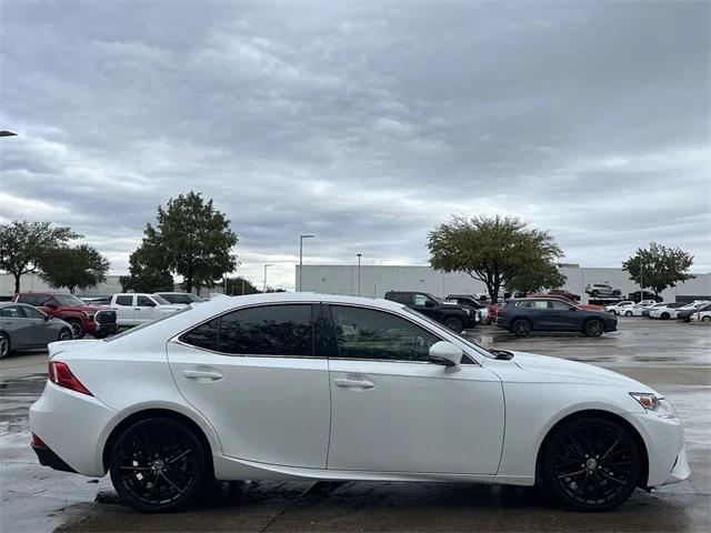 2015 lexus is 250 base