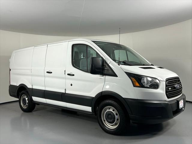 2017 ford transit-150 base