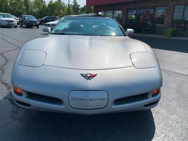 2004 chevrolet corvette base
