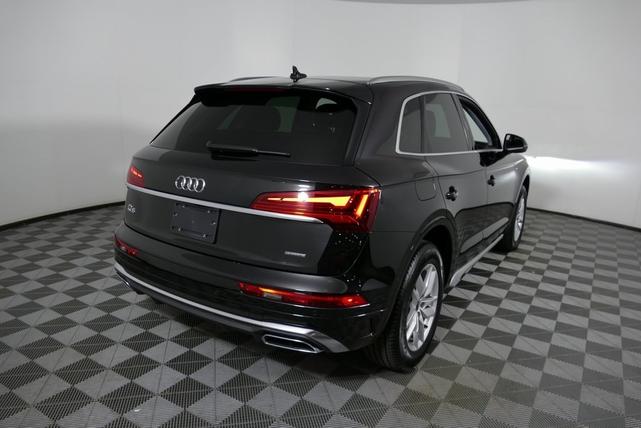 2024 audi q5 45 s line premium