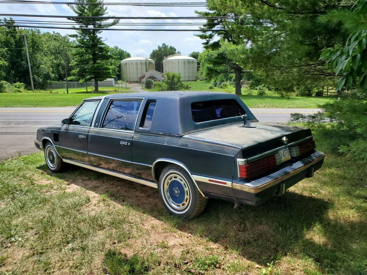 1984 chrysler lebaron limousine