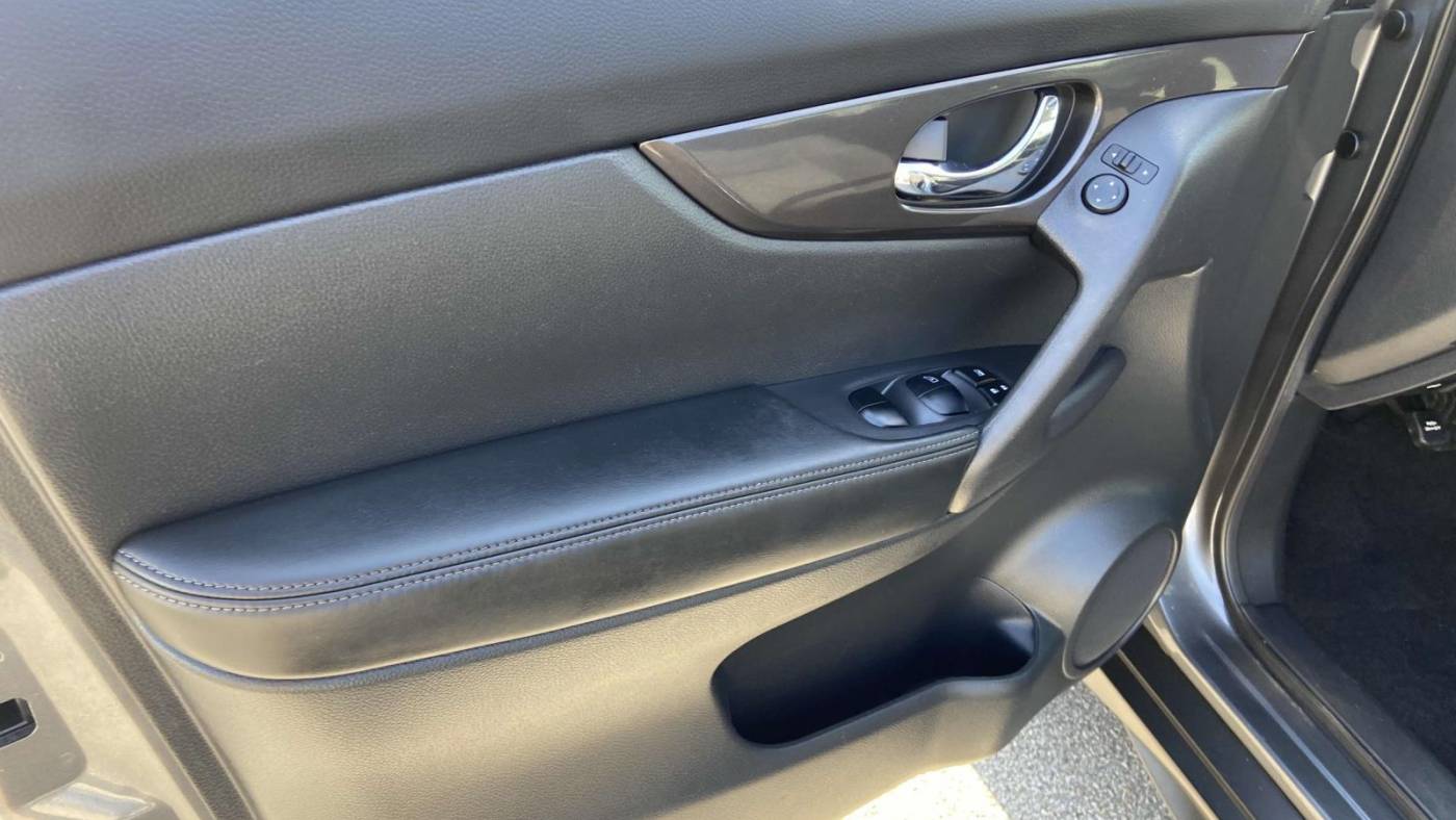 2019 nissan rogue s