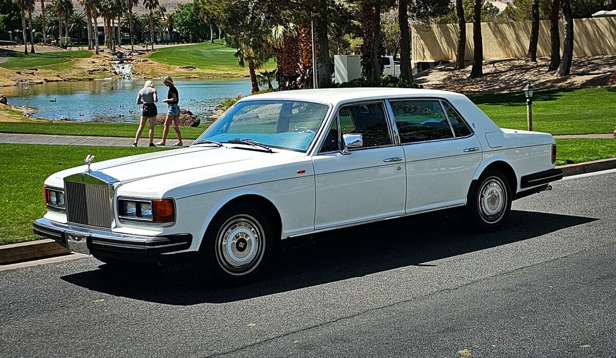 rolls royce silver spur no reserve