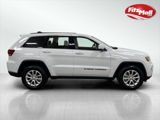 2022 jeep grand cherokee laredo