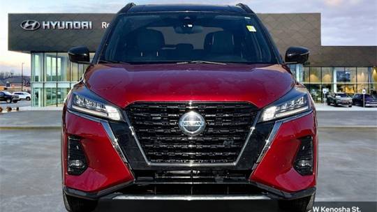 2021 nissan kicks sr