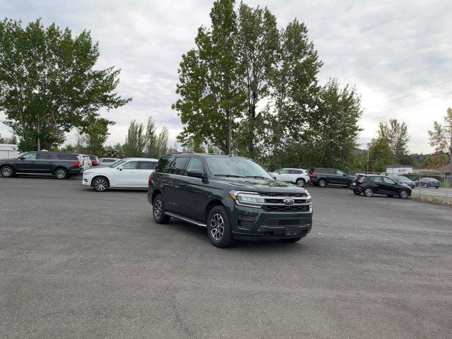 2023 ford expedition xlt