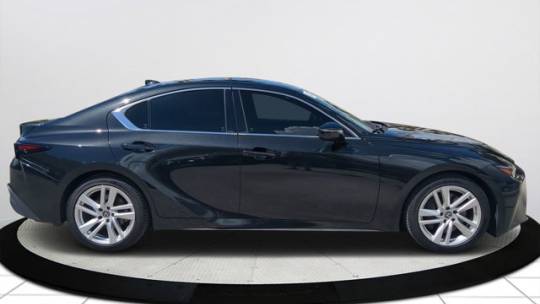 2021 Lexus IS