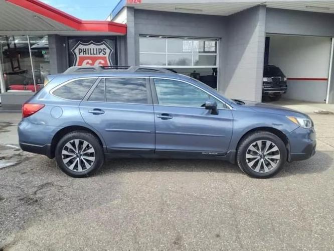 2016 subaru outback 3.6r limited wagon 4d in farmington, minnesota