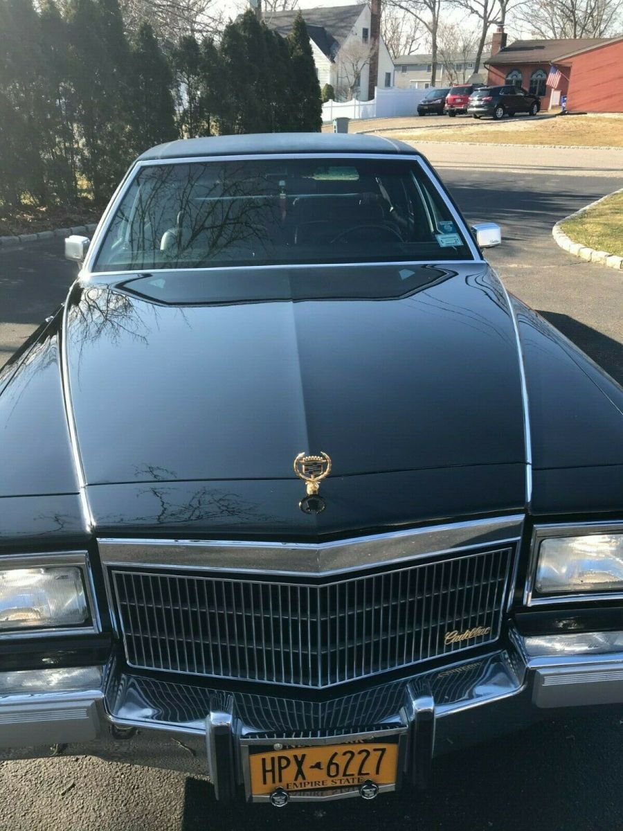 1992 cadillac brougham base 5.7l *****triple black mint*******