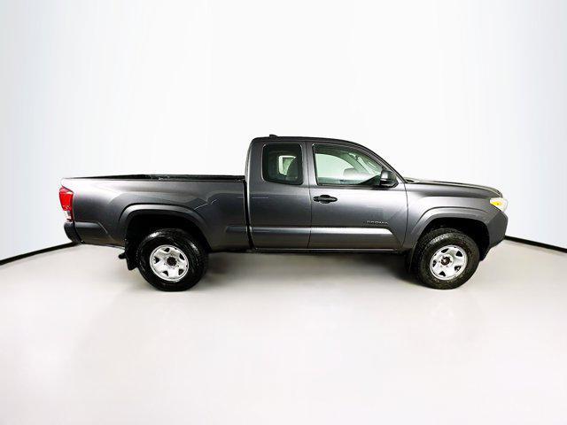 2017 toyota tacoma sr