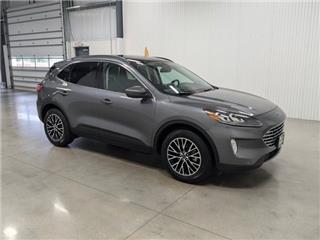 2021 Ford Escape titanium