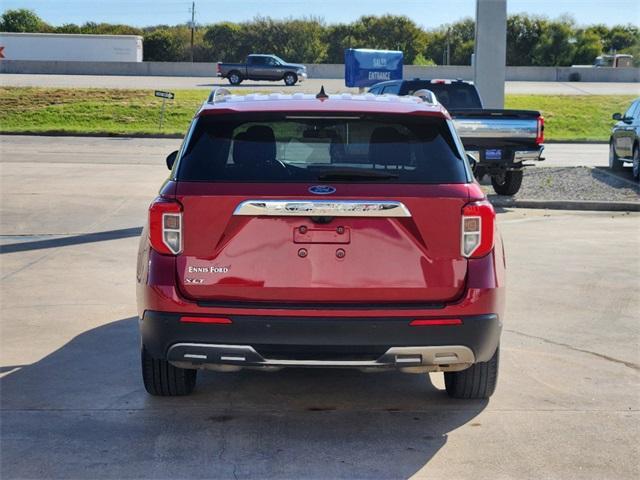 2022 ford explorer xlt
