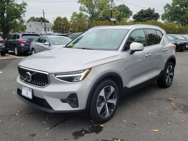 2023 volvo xc40 b5 awd plus bright