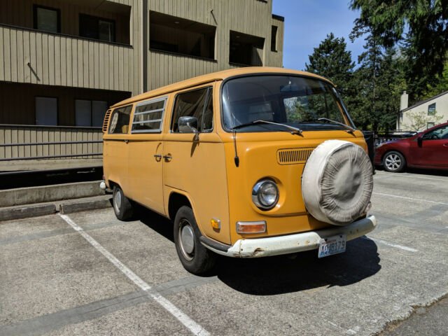 1972 volkswagen kombi