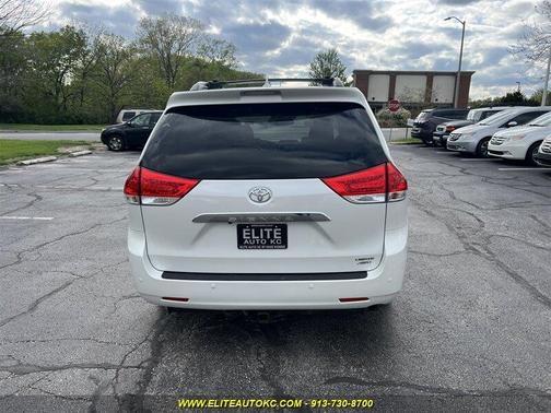 2012 toyota sienna in saint louis, missouri