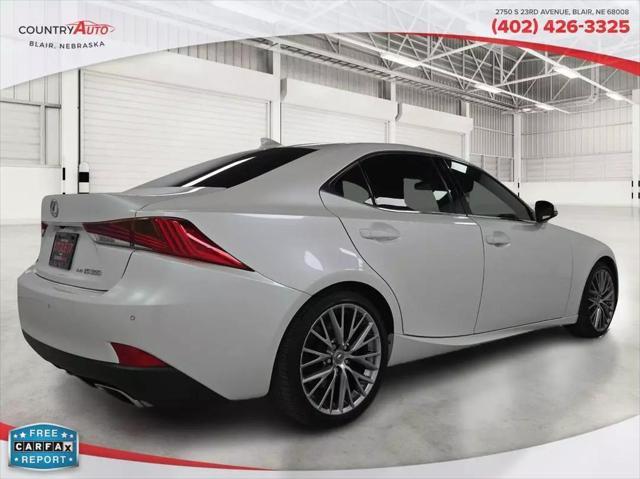 2018 lexus is 300 base