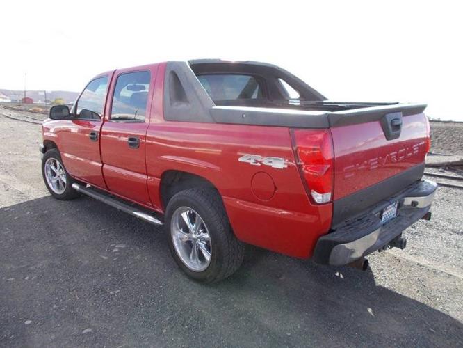 used 2004 chevrolet avalanche 4x4 yakima, wa 98901 for sale in east selah, washington