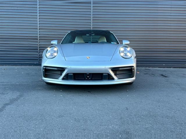 2024 porsche 911 carrera 4s