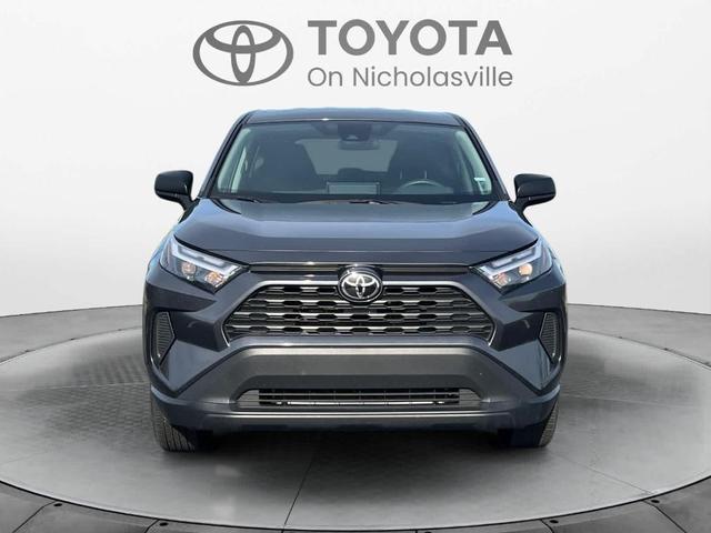 2023 toyota rav4 le