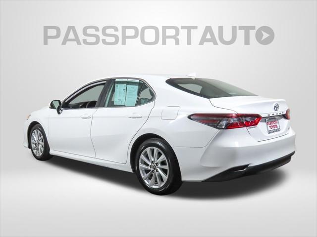 2023 toyota camry le