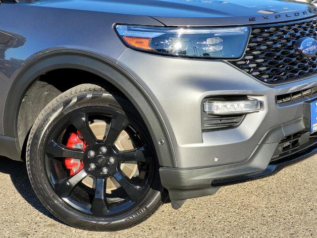 2021 ford explorer st