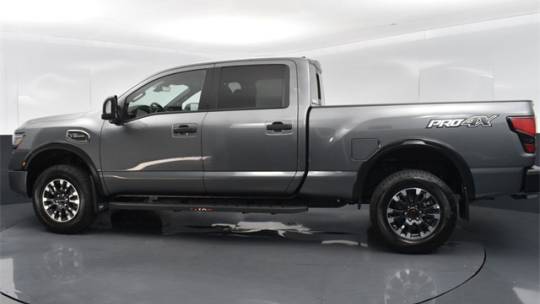 2024 Nissan Titan pro-4x