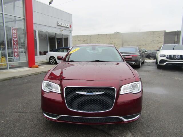2017 chrysler 300 limited